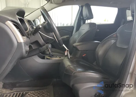 2016 Jeep Cherokee Limited z USA, uszkodzony, nr VIN 1C4PJLDB5GW185582